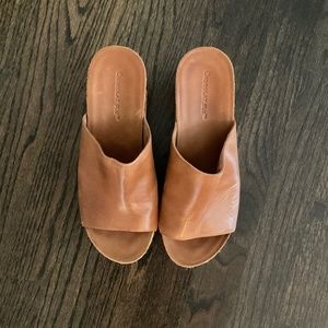 Chocolat Blu wedge clog shoes in caramel